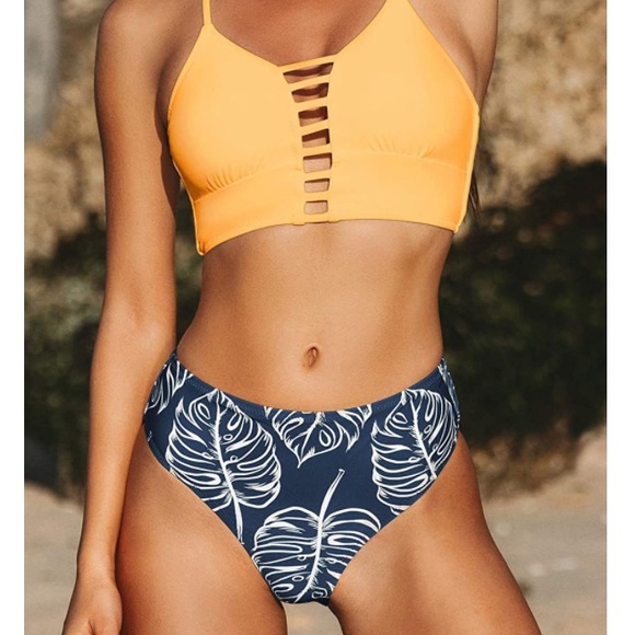 Palm Leaf Bikini - Picture 1 of 7